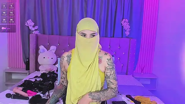 Nayla-Mouna