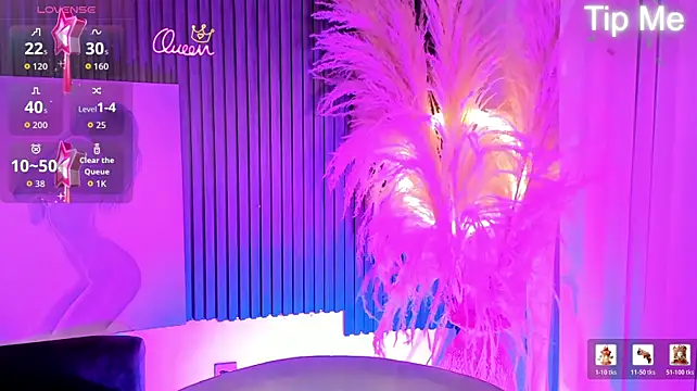 SelenaRogerss live cam on StripChat