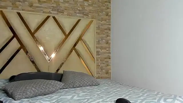Little_ebonyx webcam