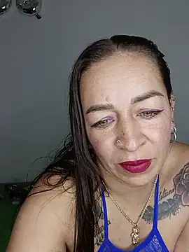 AshleeyLove69's room