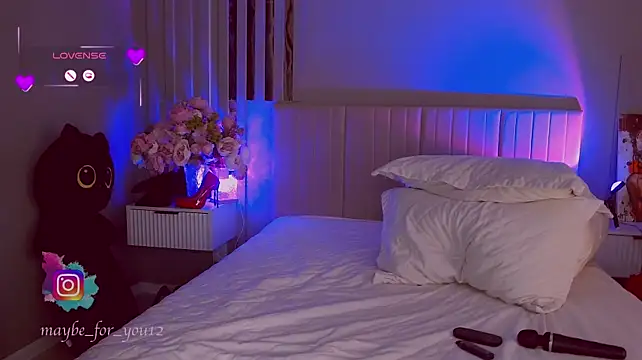 MARIA-II live cam on StripChat