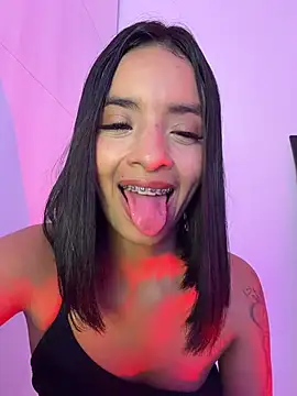 Annacherry_77 live cam on StripChat