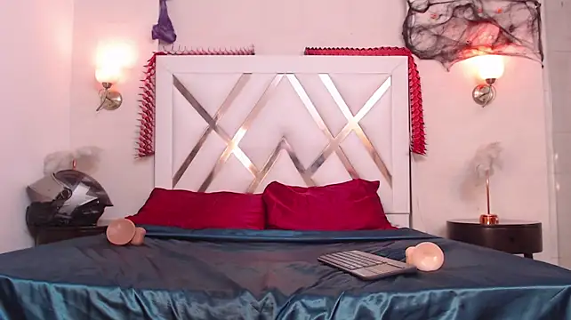 Sky_Collins_