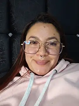 samm_curvy