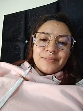 samm_curvy