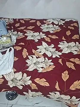 _honeybee10 (F teen) - Make me cum