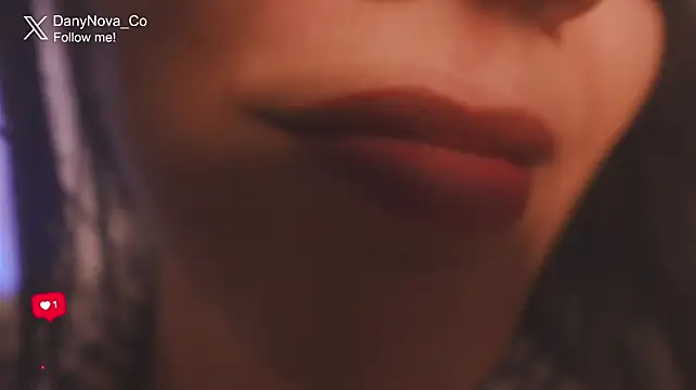 DanyNova_Co live cam preview