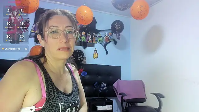 kaylaMinov_
