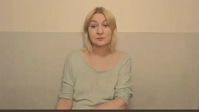 Bonnie_kisses
