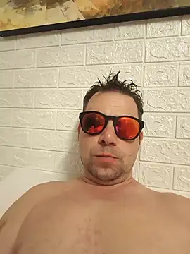 LovleyDick007 live cam on StripChat