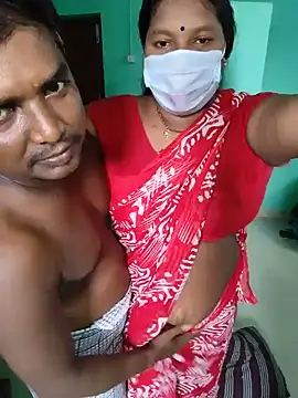 Desicouple1706 webcam