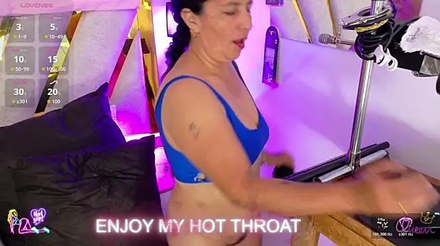 Luna_Naughty1 live cam preview