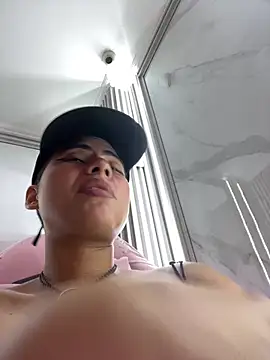 Eva_Feller69