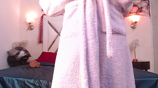 sky_collins_ (F milf) - Spaks ass for 5