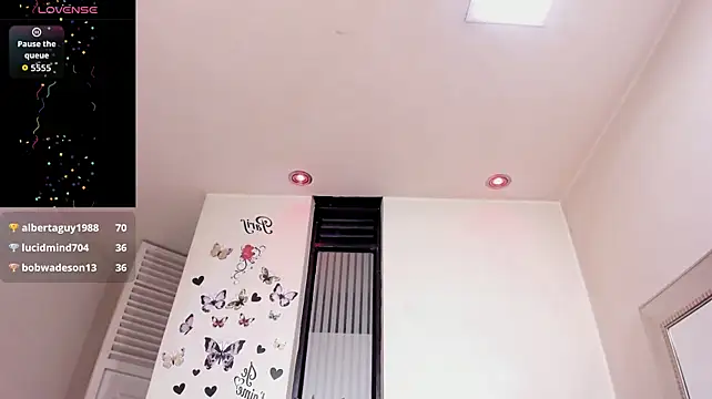 Mia_tits