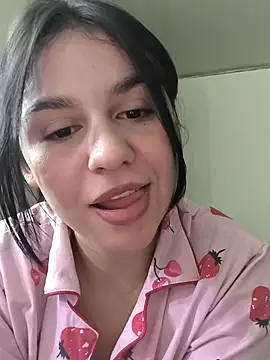 Daniela-rosee live cam preview
