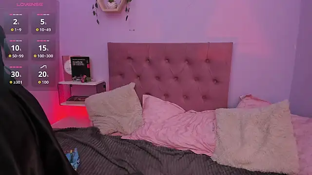 Amber_Laurentt live cam on StripChat