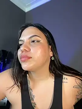Im_Auroraaa webcam