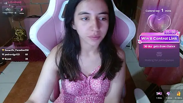 Maggie_Fox3 live cam on StripChat