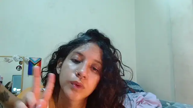 AlinaWoolf_ live cam on StripChat