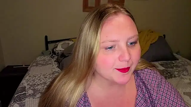 Phatassblonde live cam on StripChat