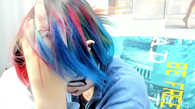 Cute__Kiko live cam on StripChat
