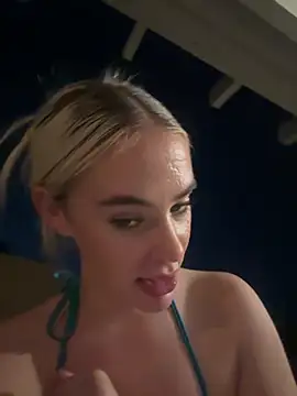 whitechocolate100M live sex cam