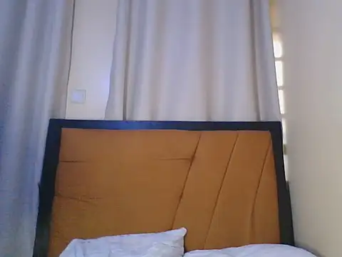 Nina_Maya webcam
