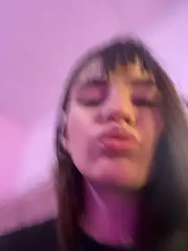 Angela_boobs19 live cam on StripChat