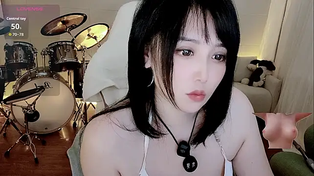 Evangelin-e live sex cam