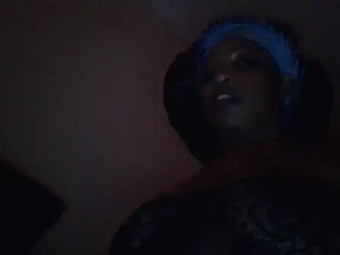 QueenSalifa live cam preview