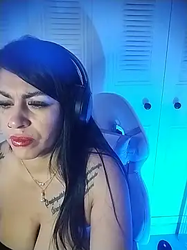 chelaqueen_