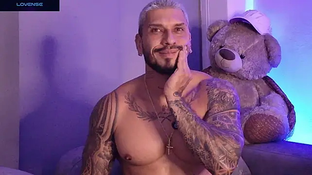 Seth_Vegaa live cam on StripChat