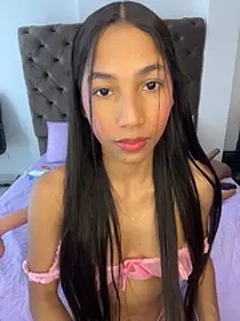 KatyReales live cam preview