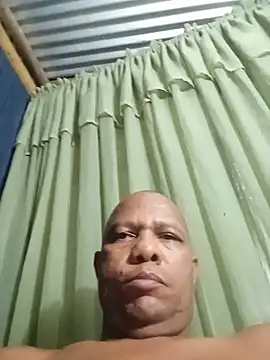 bigblackcock75 webcam