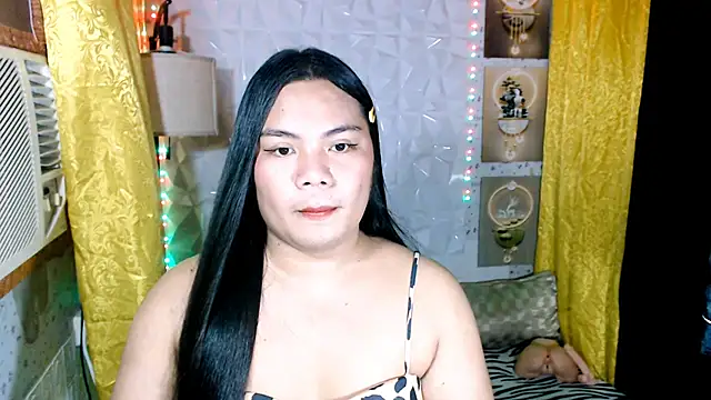 TSbrianaHugeCock live sex cam