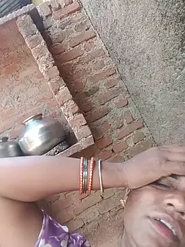 Priya_cutR