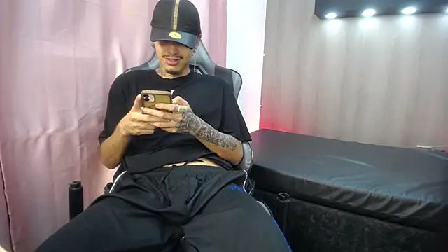 Tayson_Hot webcam