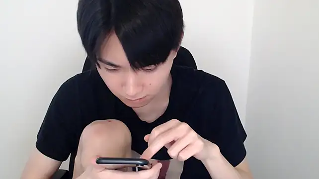 Miram_Yu live cam on StripChat