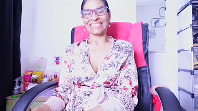 Aries_Mature live cam preview