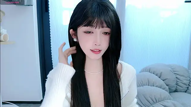 lulu-789 (F young) - 白月光回国了