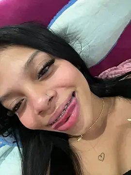 Miabrazt live cam preview
