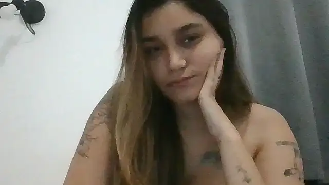 agathasweet99 live cam preview