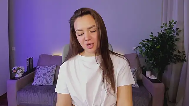 WowwGirl