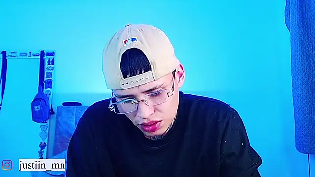 _justinmoon2 live cam preview