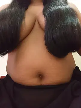 Umma-2 live cam on StripChat