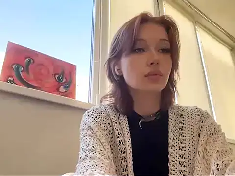 ShandraChartrand live cam on StripChat