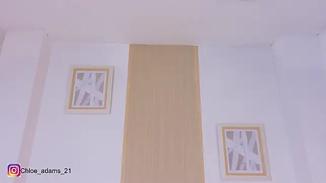 Chloe_adams_1