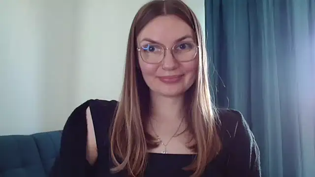 LooveELLYx webcam