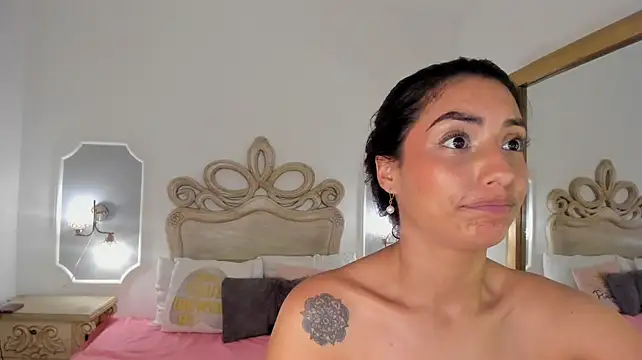 hade_miller live cam on StripChat